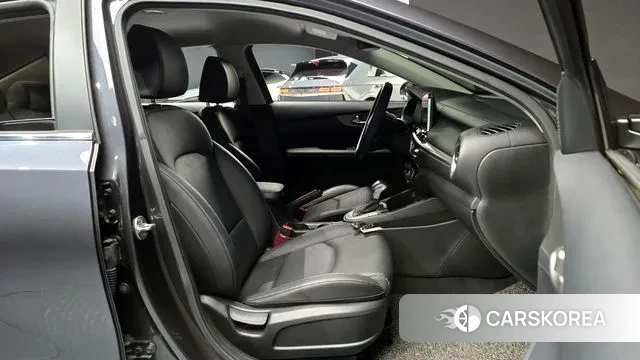 Kia Come New K3 id 3661577 из Кореи 20