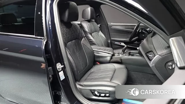 BMW 5 Series (G30) id 3044027 из Кореи 20