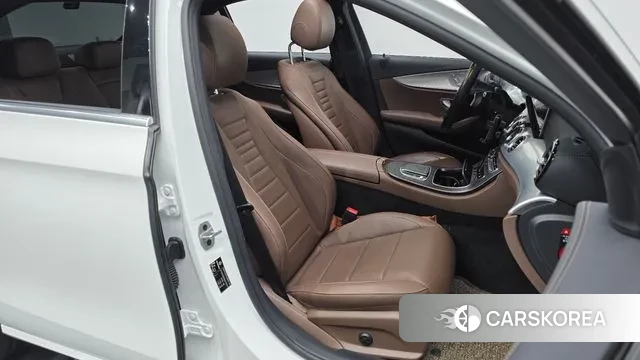 Mercedes-Benz E-Class W213 id 3691661 из Кореи 20