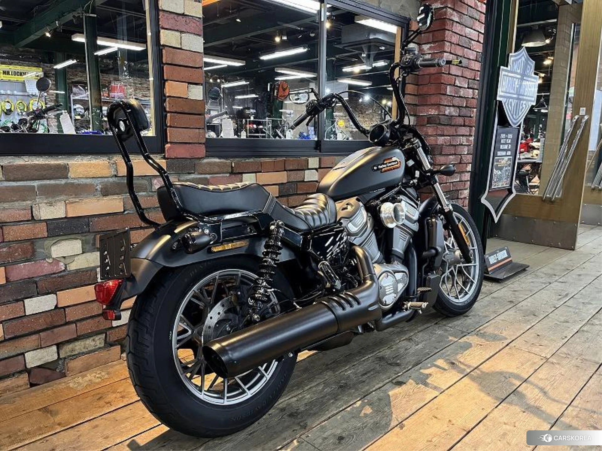 Harley-Davidson NIGHTSTER S RH975S id 3951087 из Японии 16