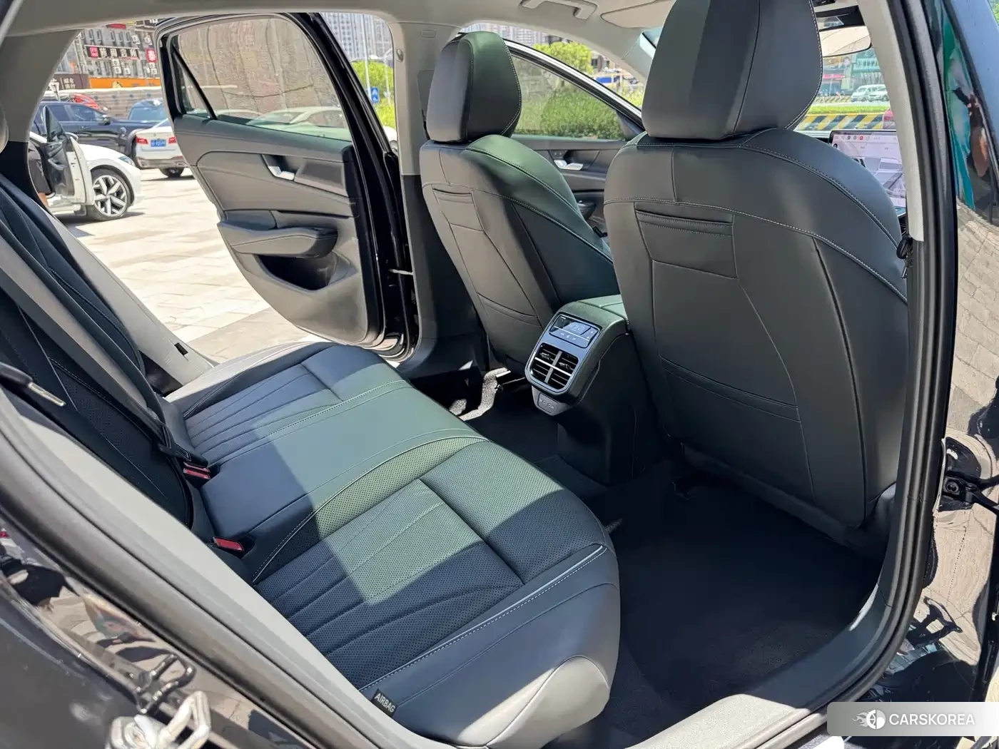 Volkswagen Passat id 4686170 из Китая 26