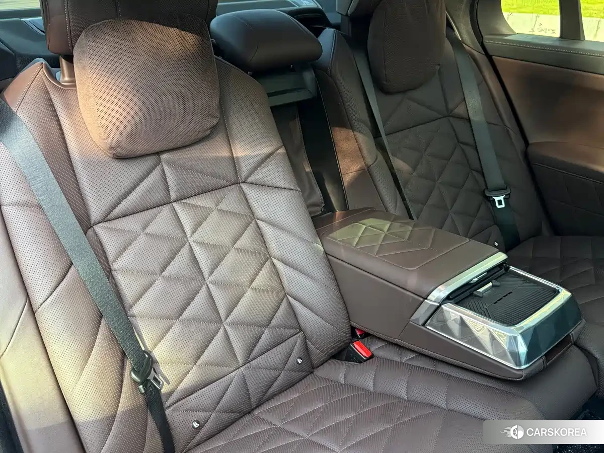 BMW 7 series id 4679514 из Китая 13