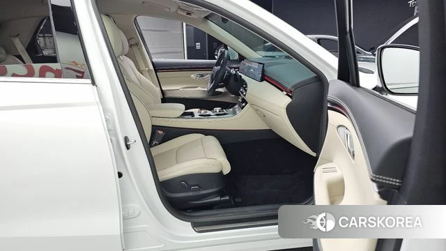 Genesis GV70 id 4833956 из Кореи 31