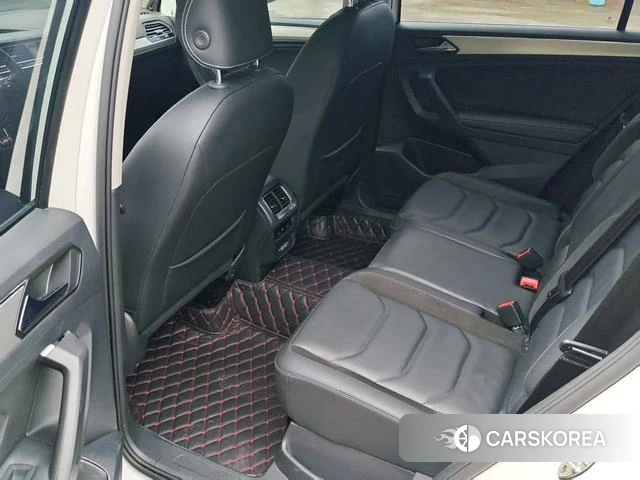 Volkswagen Tiguan L id 4365668 из Китая 16
