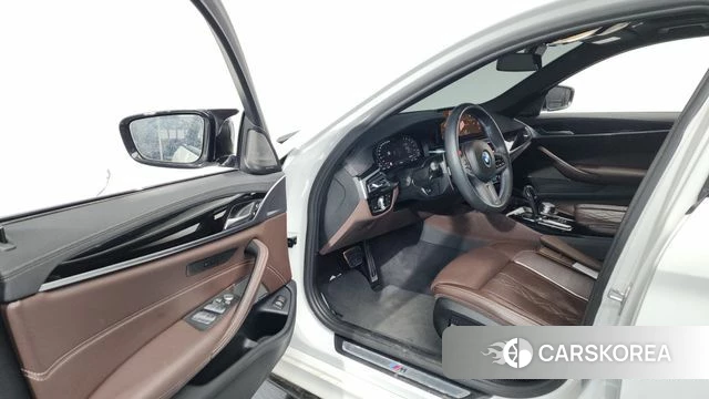 BMW 5 Series (G30) id 3910217 из Кореи 20