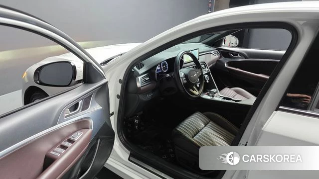 Genesis The New G70 id 3916033 из Кореи 20