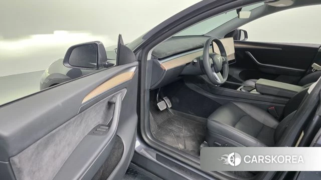 Tesla Model Y id 4549187 из Кореи 32