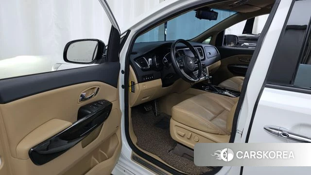 Kia The New Carnival id 4667363 из Кореи 20