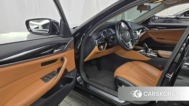 BMW 5 Series (G30) id 4477605 из Кореи 36