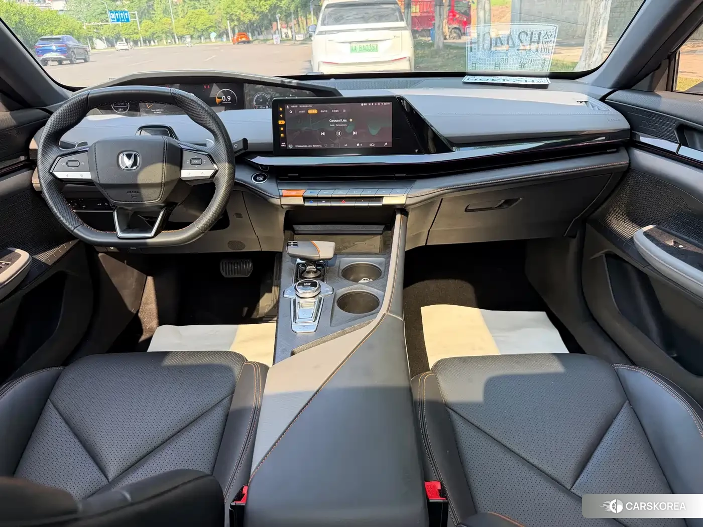 Chang'an Changan UNI-V id 4539113 из Китая 10
