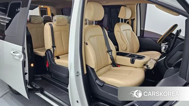 Hyundai Staria id 3457612 из Кореи 20