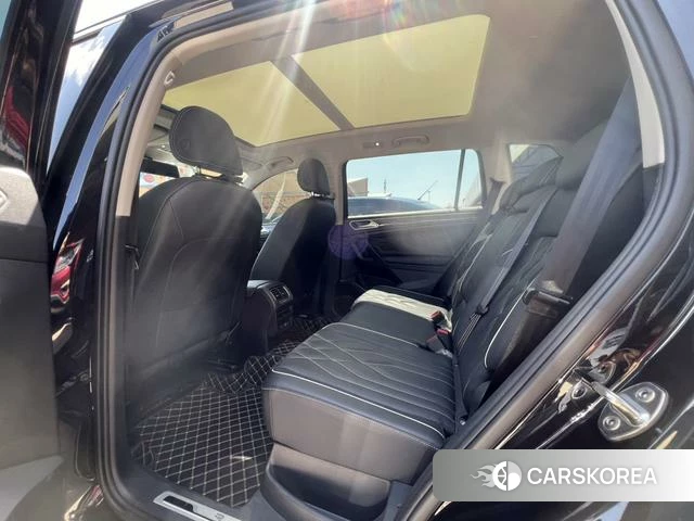 Volkswagen Tiguan L id 4341618 из Китая 14