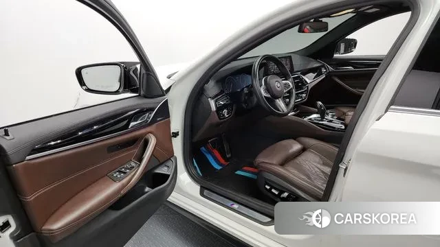 BMW 5 Series (G30) id 3526026 из Кореи 20