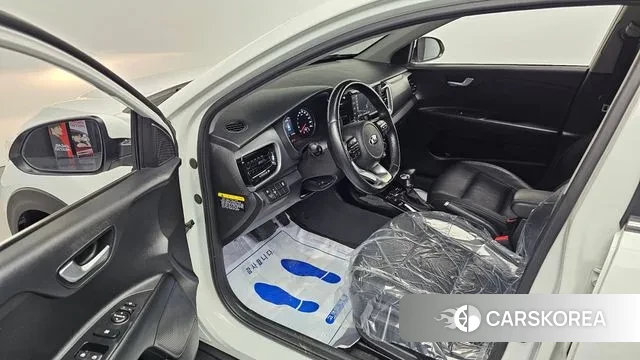 Kia Stonic id 3636793 из Кореи 20