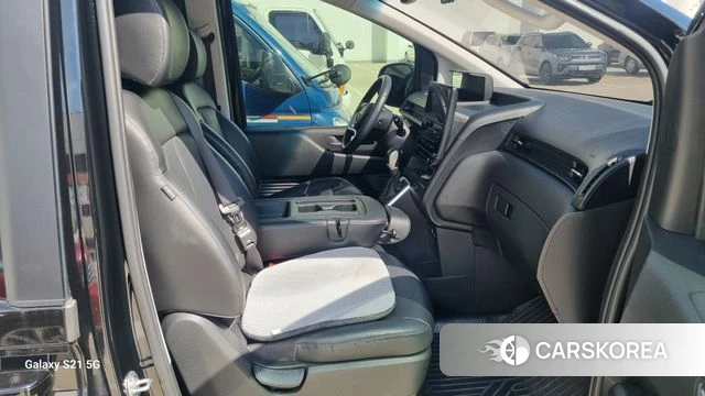 Hyundai Staria id 3818302 из Кореи 20