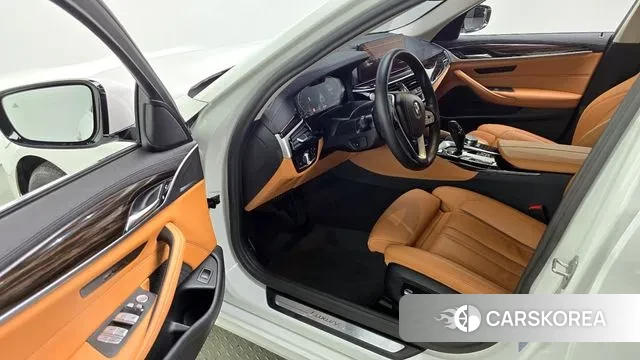 BMW 5 Series (G30) id 3036761 из Кореи 20