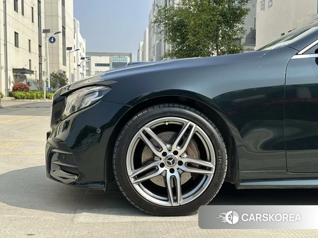 Mercedes-Benz E-class (imported) id 3890631 из Китая 20