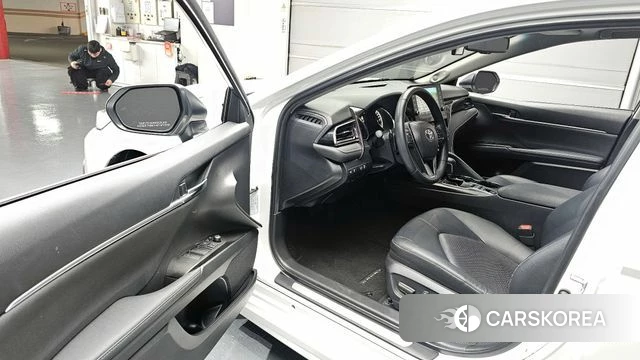 Toyota Camry (XV70) id 3860178 из Кореи 20