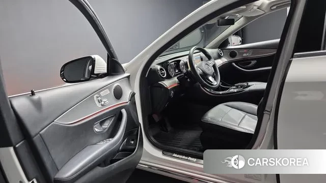 Mercedes-Benz E-Class W213 id 3505473 из Кореи 20