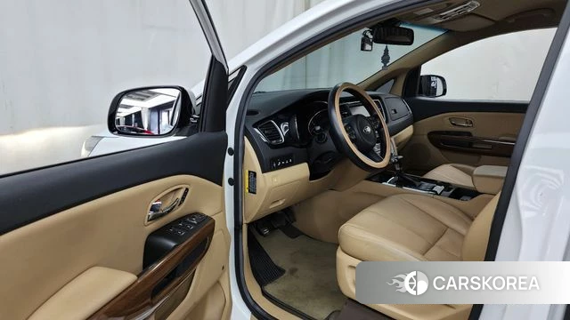 Kia All New Carnival id 4363459 из Кореи 20
