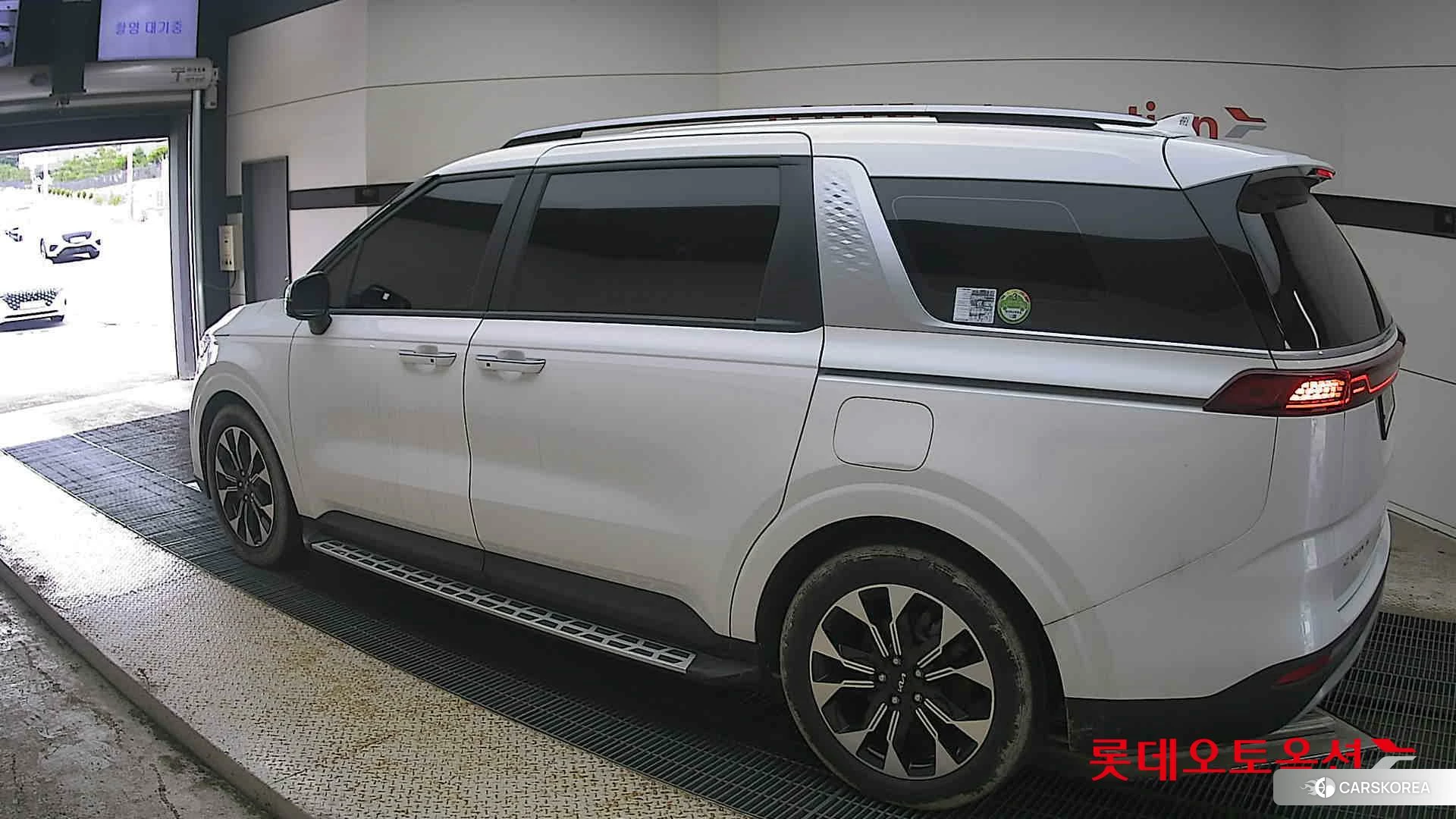 Kia Carnival id 4498451 из Кореи 37