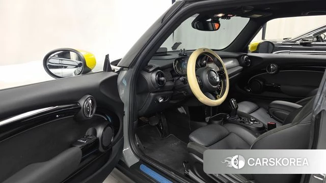 Mini Cooper Electric id 4848677 из Кореи 31