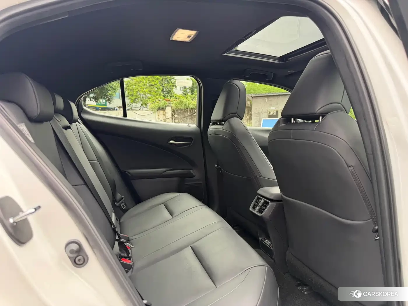 Lexus UX id 4589470 из Китая 13