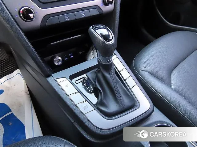 Hyundai Avante AD id 3706259 из Кореи 18