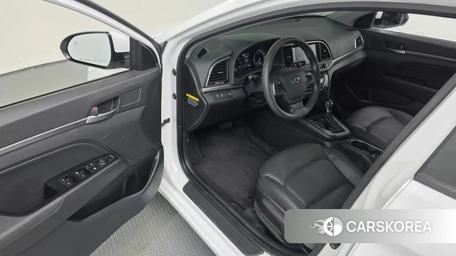 Hyundai Avante AD id 4672877 из Кореи 30