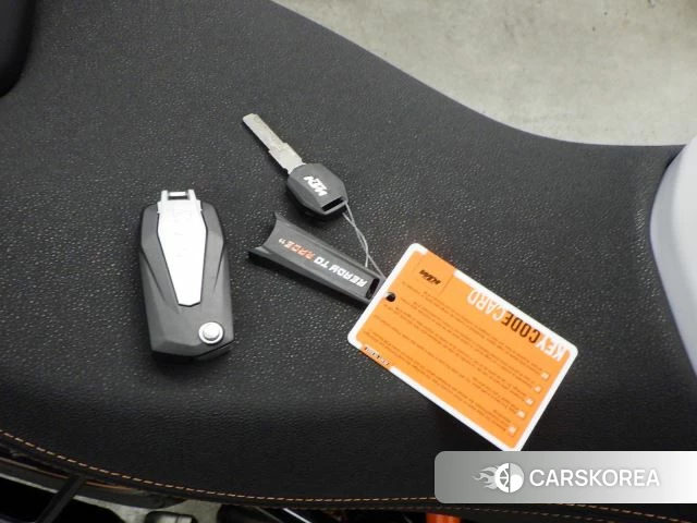 KTM 1290 SUPER DUKE R id 3939654 из Японии 34