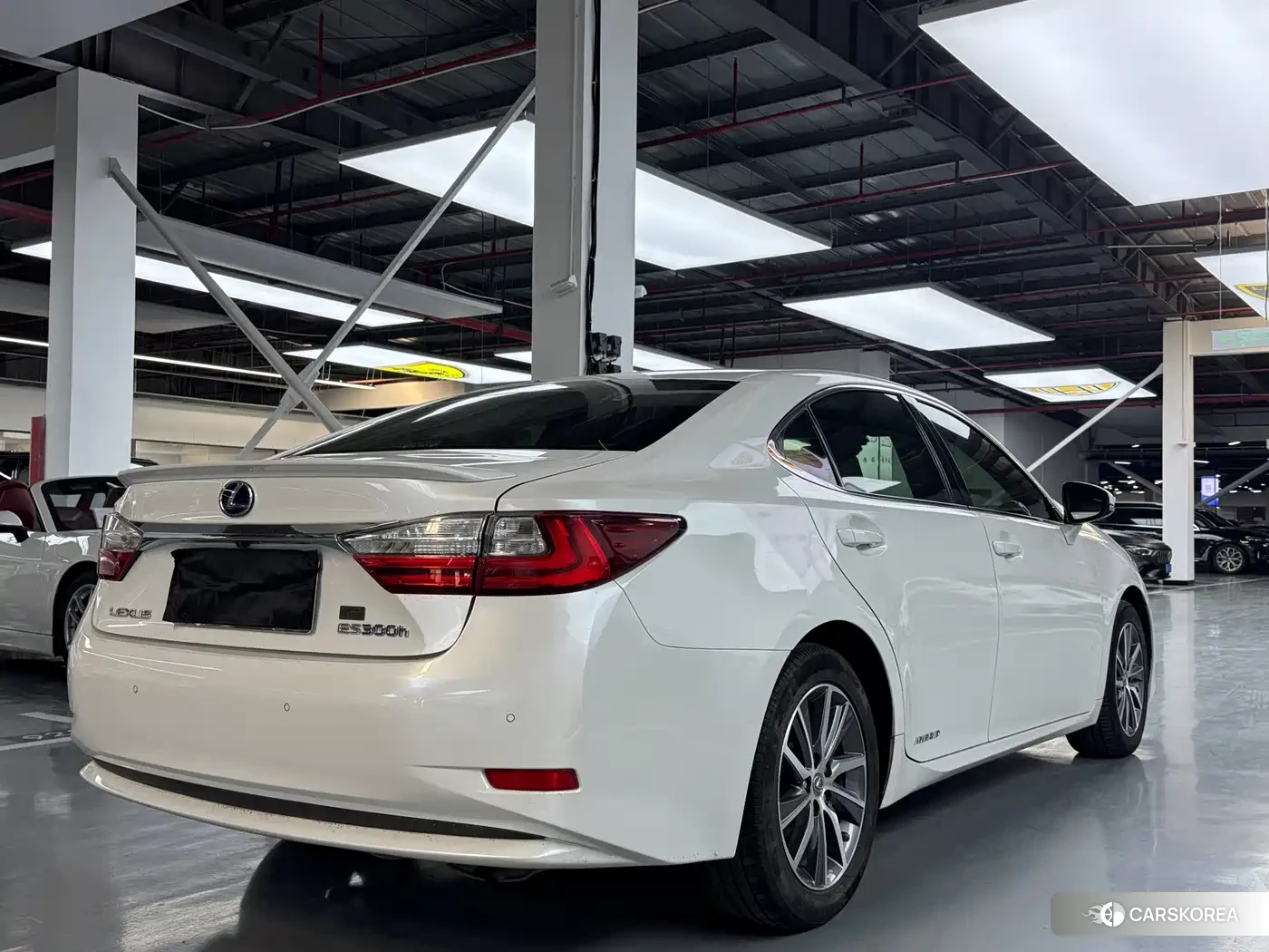 Lexus ES id 4539175 из Китая 25