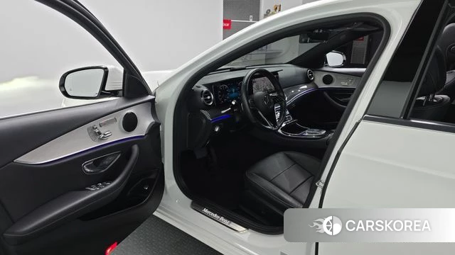Mercedes-Benz E-Class W213 id 4593967 из Кореи 30