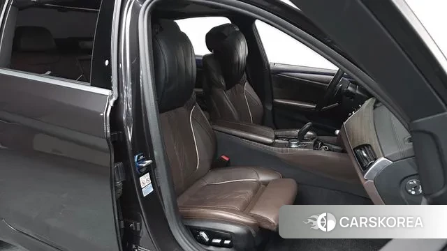 BMW 5 Series (G30) id 3621953 из Кореи 21