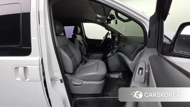 Hyundai The New Grand Starex id 3627176 из Кореи 20