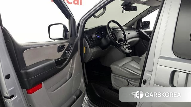 Hyundai The New Grand Starex id 4384569 из Кореи 20