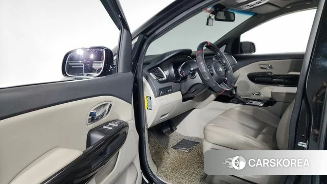 Kia The New Carnival id 4268773 из Кореи 20