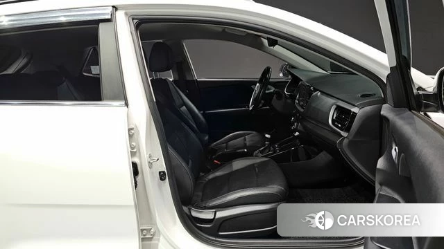 Kia Stonic id 3796127 из Кореи 20