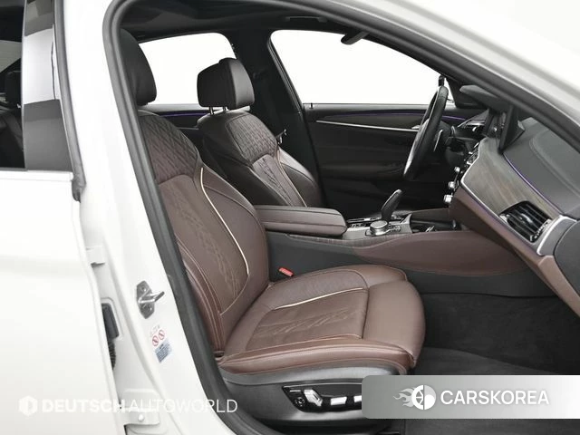 BMW 5 Series (G30) id 4594463 из Кореи 19