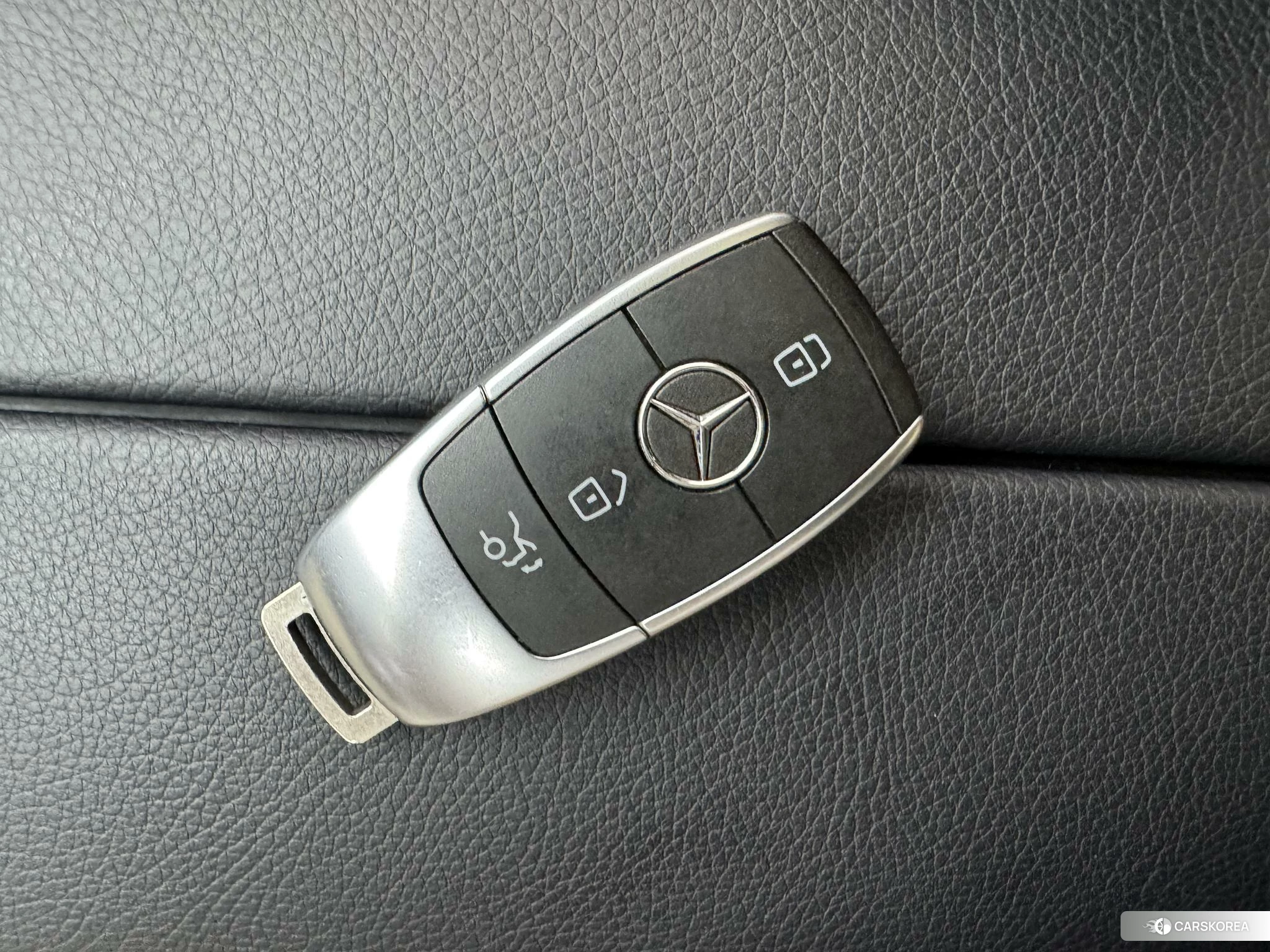 Mercedes-Benz Class C id 4407191 из Китая 28