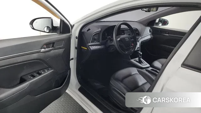 Hyundai Avante AD id 3742712 из Кореи 21