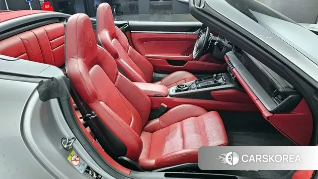 Porsche 911(992) id 2538280 из Кореи 20