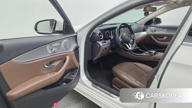 Mercedes-Benz E-Class W213 id 4605271 из Кореи 36