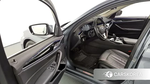 BMW 5 Series (G30) id 3403064 из Кореи 20