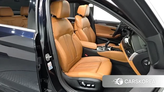 BMW 5 Series (G30) id 3635322 из Кореи 20