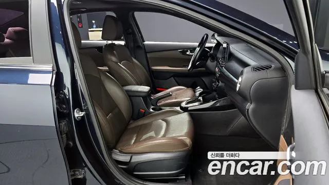 Kia Come New K3 id 2249247 из Кореи 20