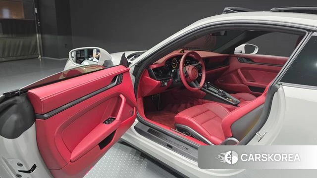 Porsche 911(992) id 4223795 из Кореи 30