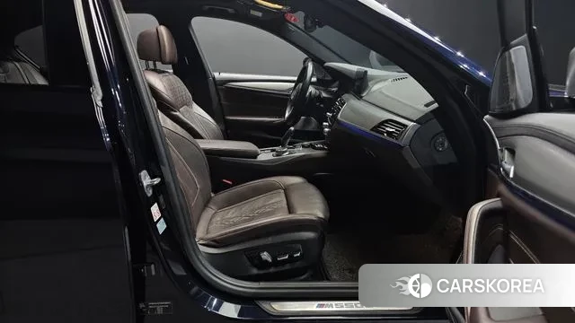 BMW 5 Series (G30) id 3568764 из Кореи 20