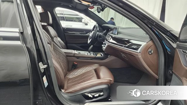 BMW 7 Series (G11) id 4525055 из Кореи 36