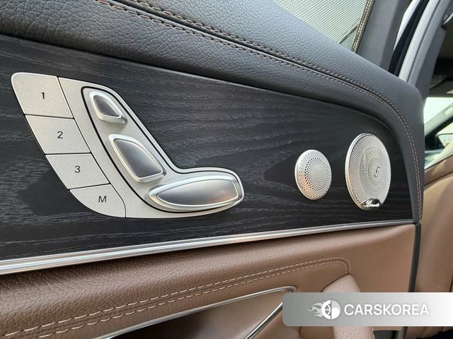 Mercedes-Benz E-class id 4258175 из Китая 10