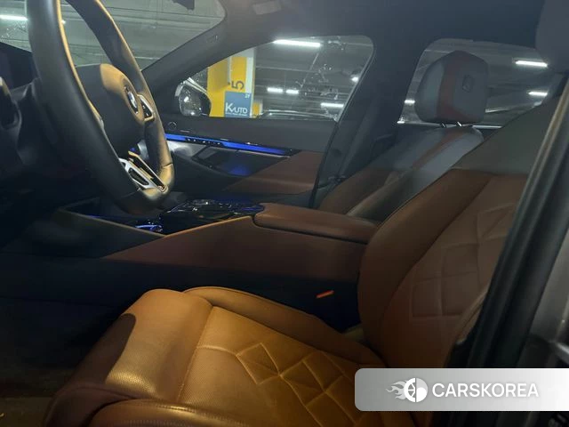 BMW 5 Series (G60) id 4177437 из Кореи 20